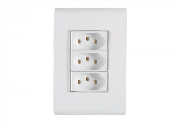 TOMADA TRIPLA 2P+T 10A 4X2 LIZ TRAMONTINA 57170/076
